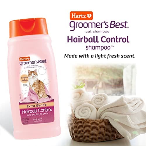Hartz Groomer's Best Cat Shampoo, Extra Gentle Hairball Control, 15 Ounces